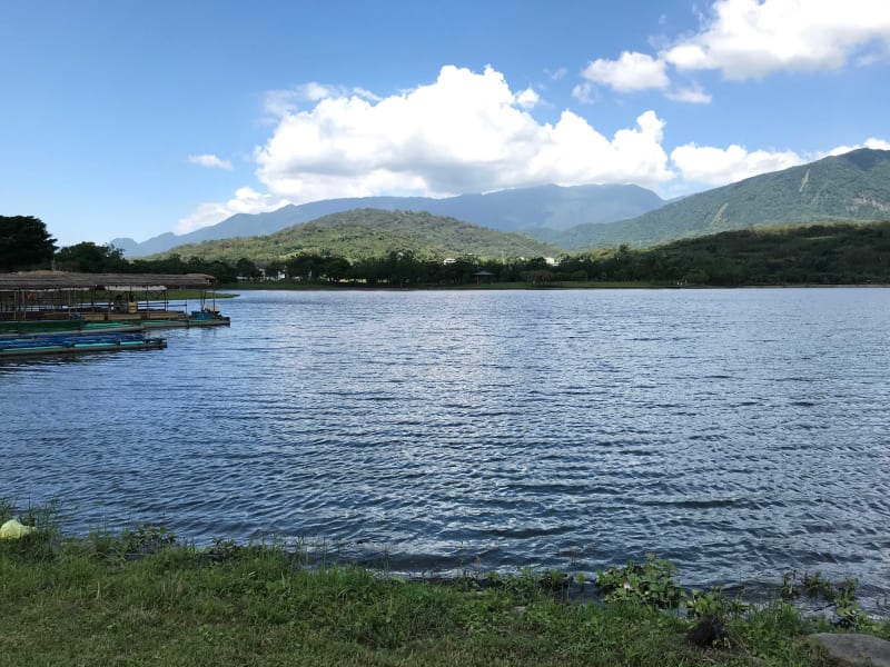 大波池,享受池上如詩如畫的湖岸風景